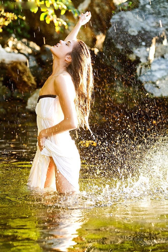 Marie Avgeropoulos in Pimpri-Chinchwad