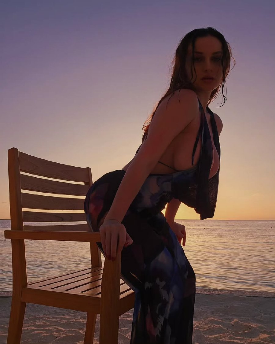 Sexy girl Miranda Faith nude in Pimpri-Chinchwad