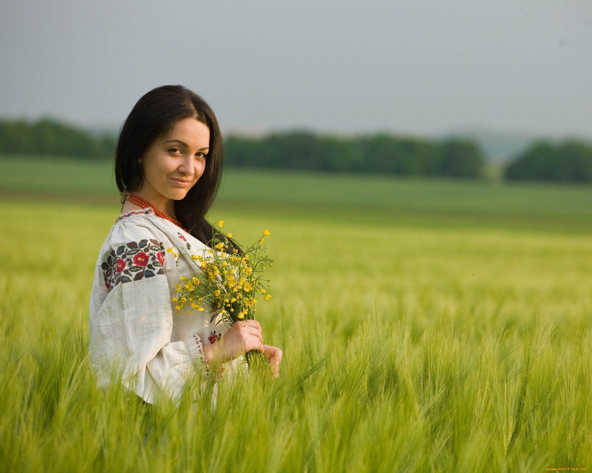 Women in Slavic costumes in Pimpri-Chinchwad