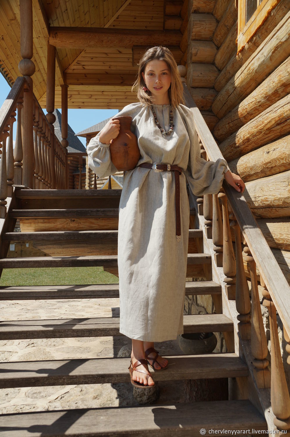 Girls in Slavic costumes in Pimpri-Chinchwad